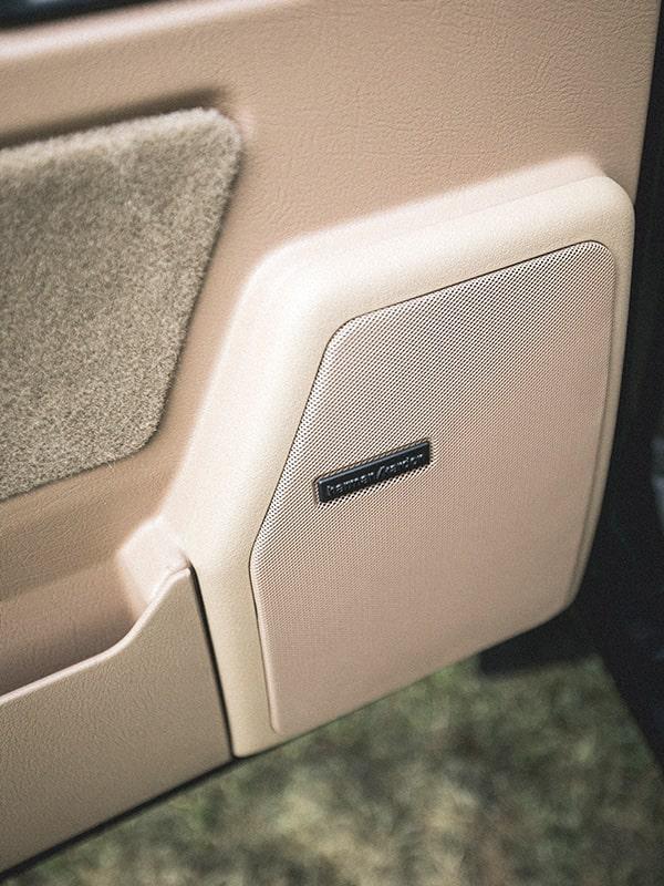 1995 Range Rover Classic interior door speaker