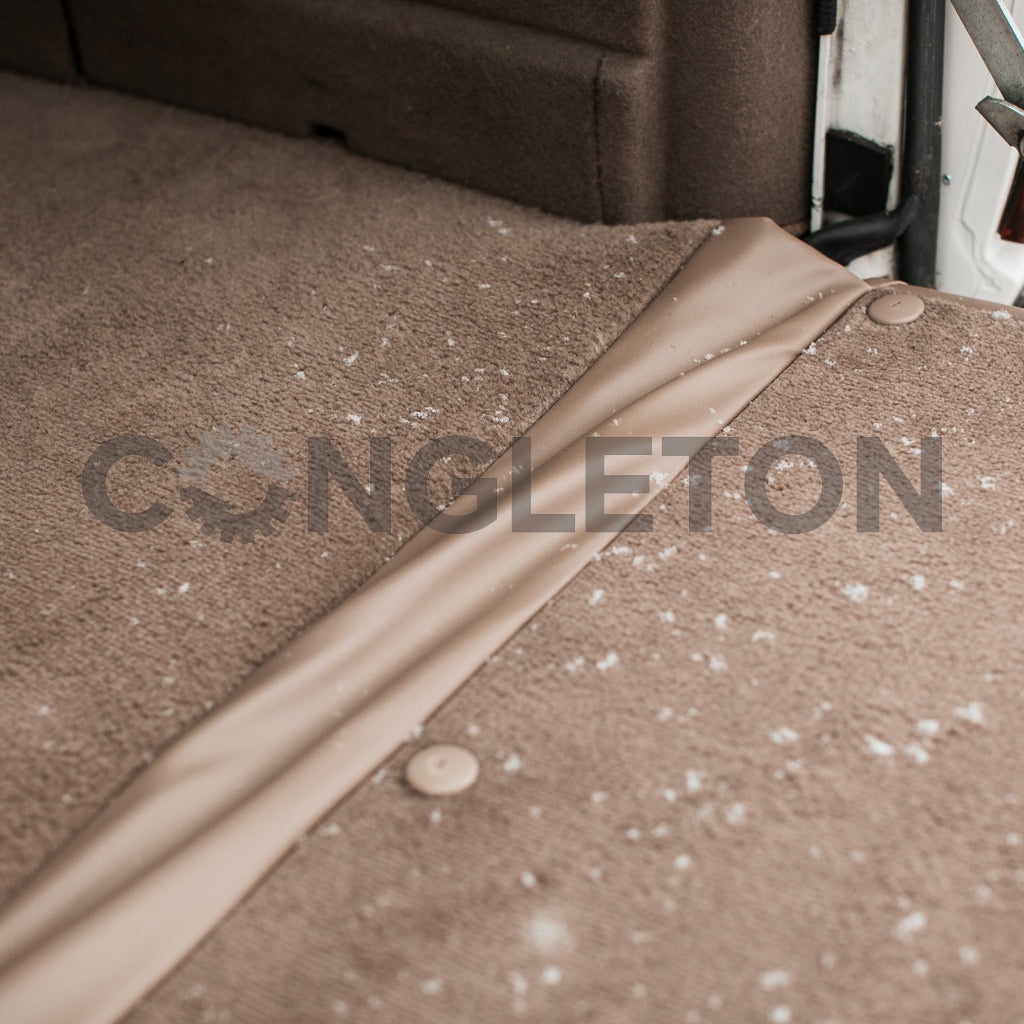Congleton Range Rover Classic Carpet Retainer