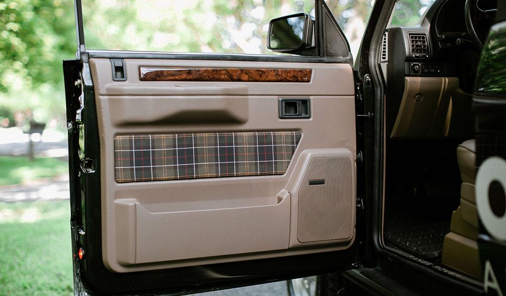 Orvis and Barbour Range Rover Classic