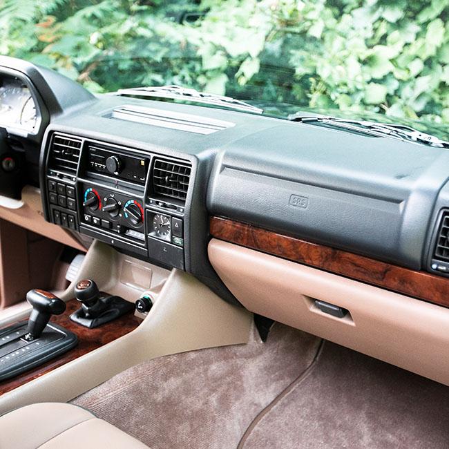 Range Rover Classic Dashboard