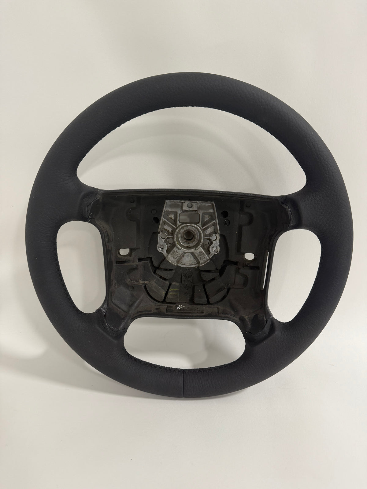 1995 Range Rover Classic Steering Wheel – Congleton Service