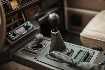 Pre-1995 Range Rover Classic Center Console (Early)