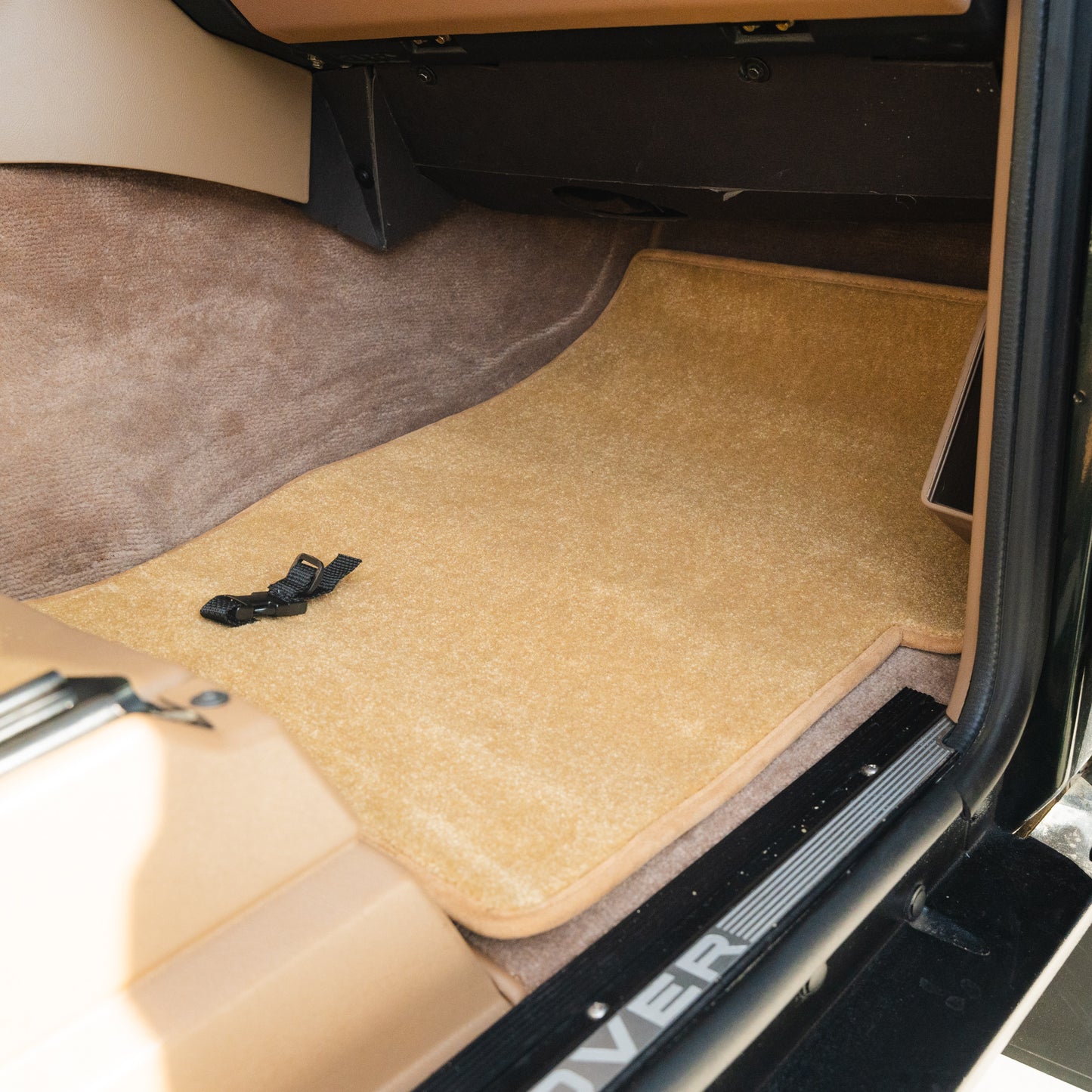 Beige Carpet Floor Mats for RRC