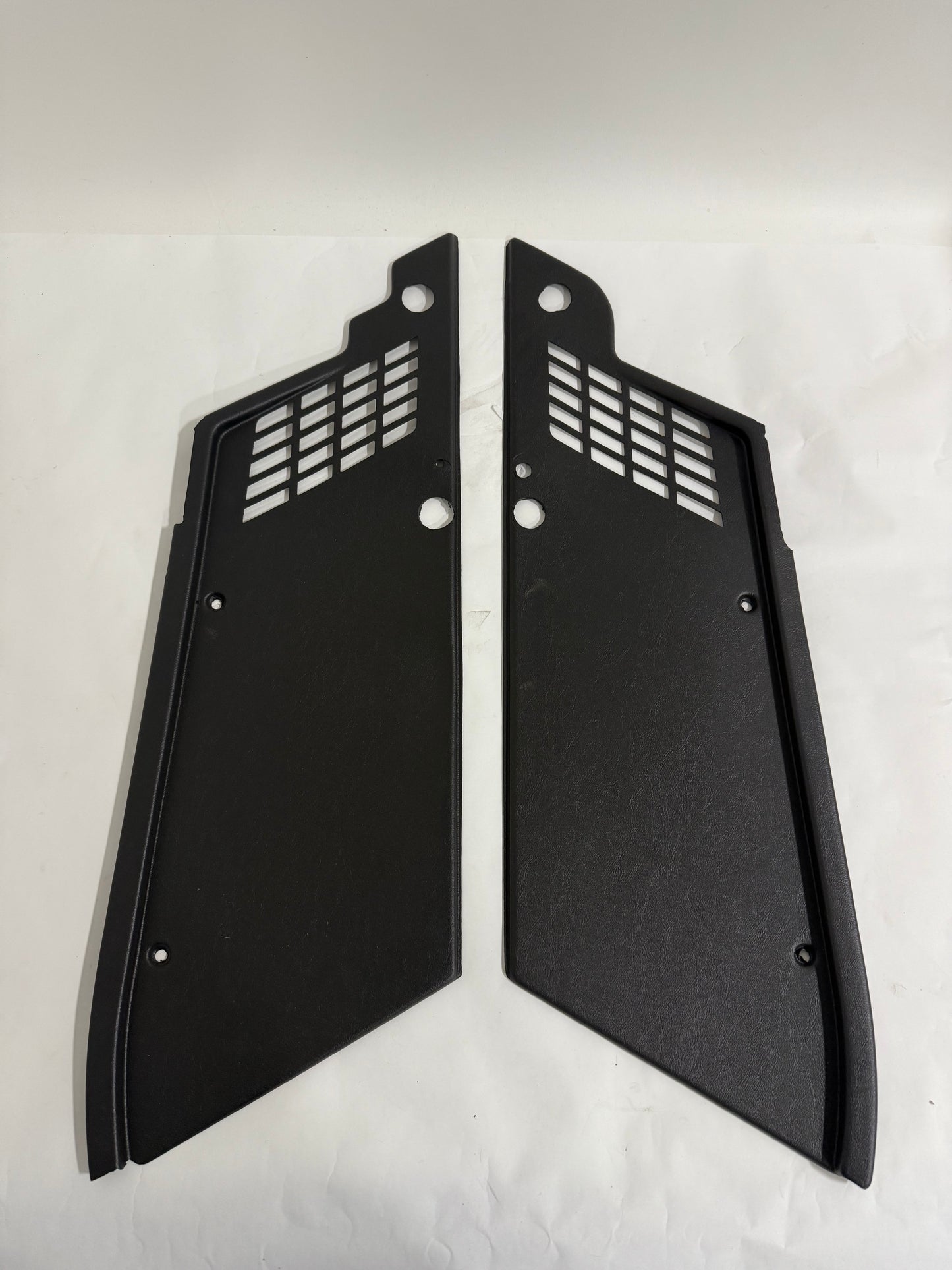 Interior D Pillar Trim (Refinished)