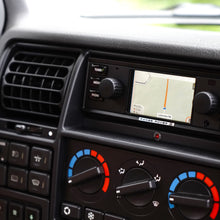 Congleton Service Land Rover Radio